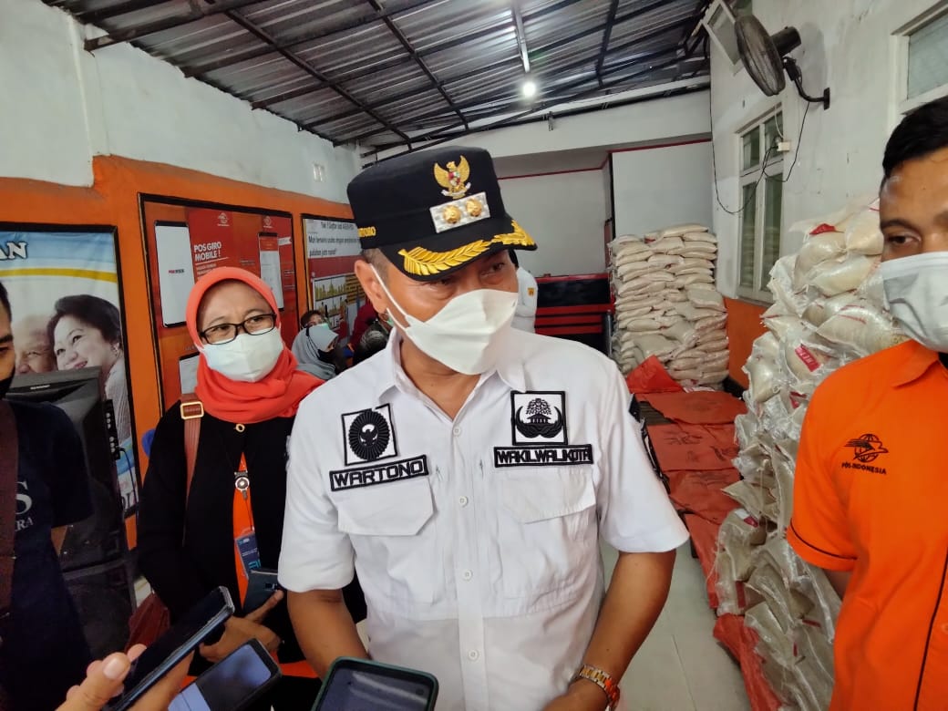 PPKM di Banjarbaru, KPM Dapat Bantuan Beras hingga Uang Tunai Rp 600 Ribu