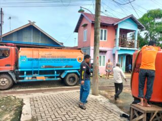 Pendistribusian Logistik dan Air Bersih di Kabupaten Banjar terus Dilakukan