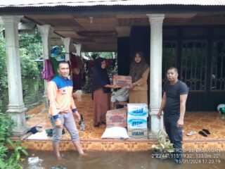 BPBD Balangan Salurkan Bantuan Logistik bagi Warga Terdampak Banjir