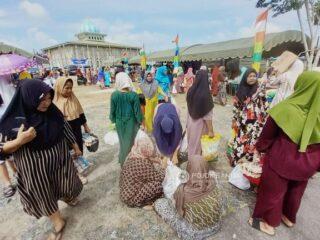 Harga Miring, Warga Serbu Pasar Murah Ramadan di Kabupaten Banjar