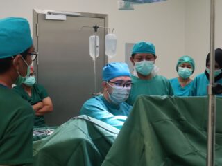 Layanan Urologi Resmi Dibuka di RSD Idaman Banjarbaru, Langsung Operasi Perdana